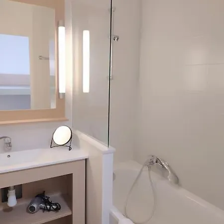 Ideal Raphael Piscine Clim Parking Apartamento Saint-Raphaël