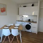 Lägenhet Ideal Raphael Piscine Clim Parking